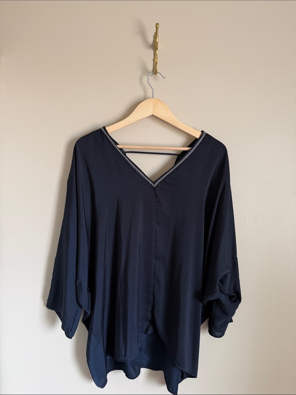 Rose & Olive Black V-Neck Batwing Tunic